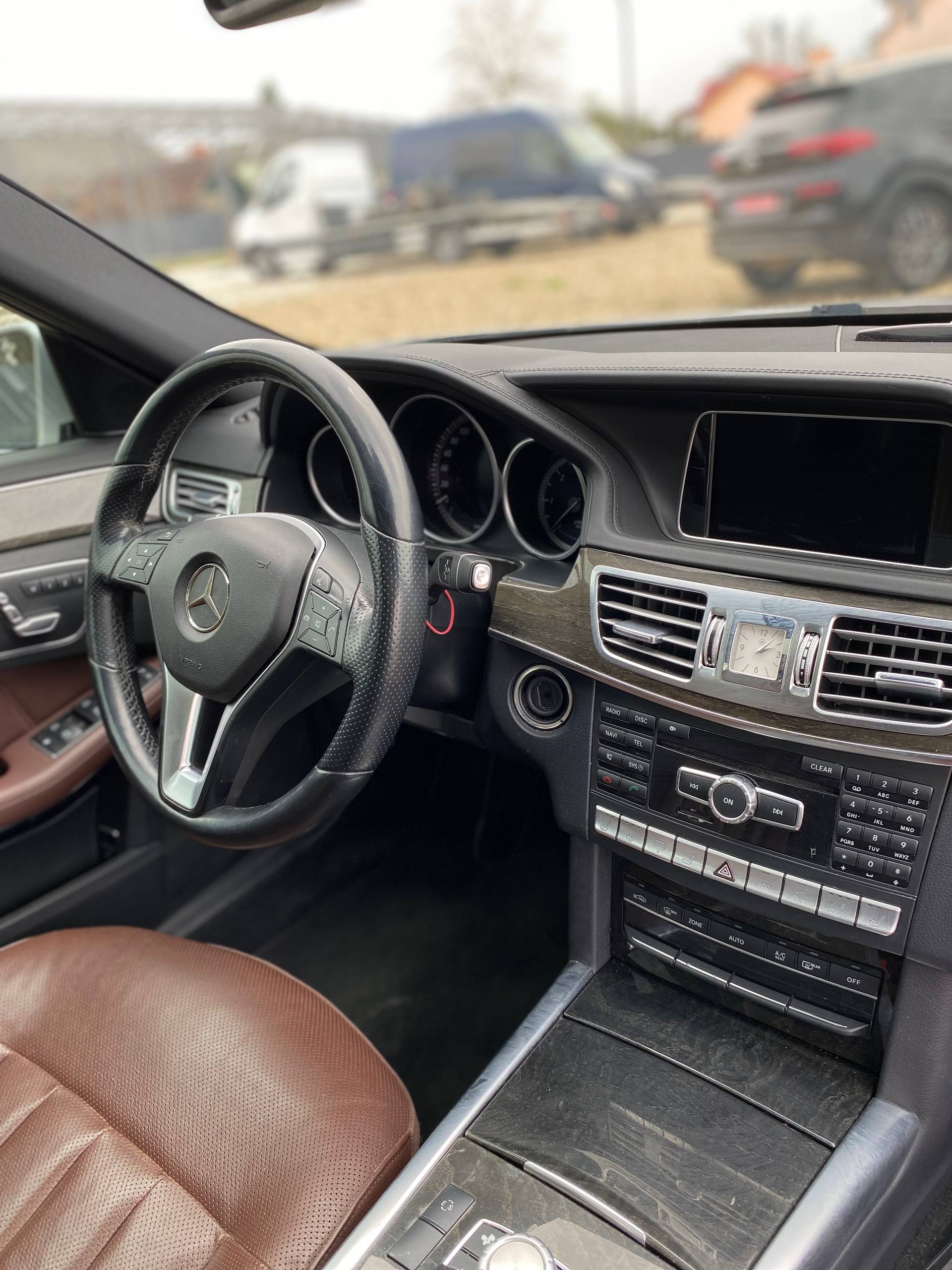 2014 MERCEDES-BENZ E 250 BLUETEC — фото на майданчику Delivery Import, фото 16