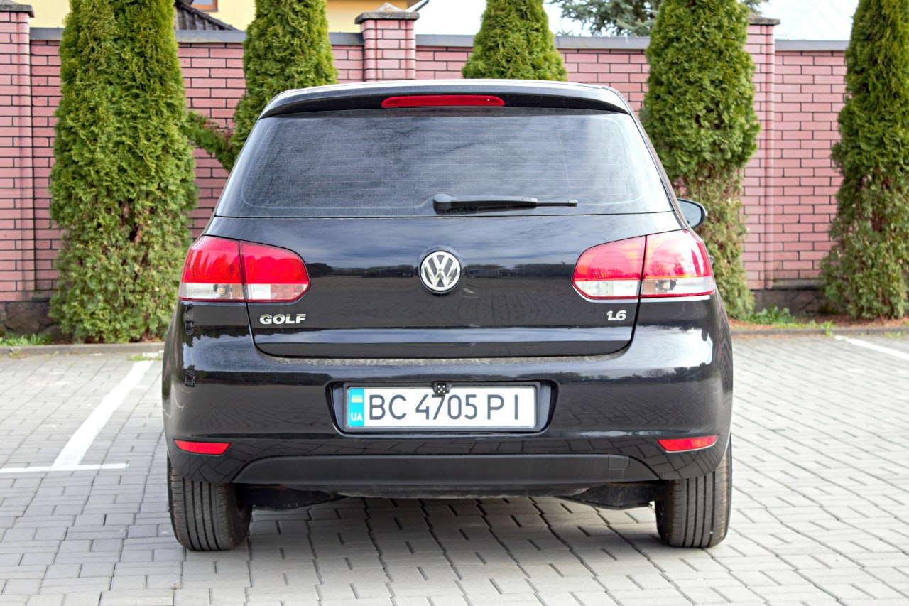 Volkswagen Golf 1.6 бензин — фото на майданчику Delivery Import, фото 2