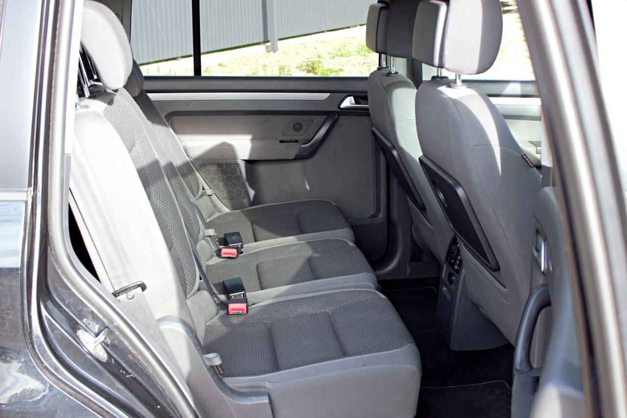 Volkswagen Touran 1.6 TDI — фото на майданчику Delivery Import, фото 4