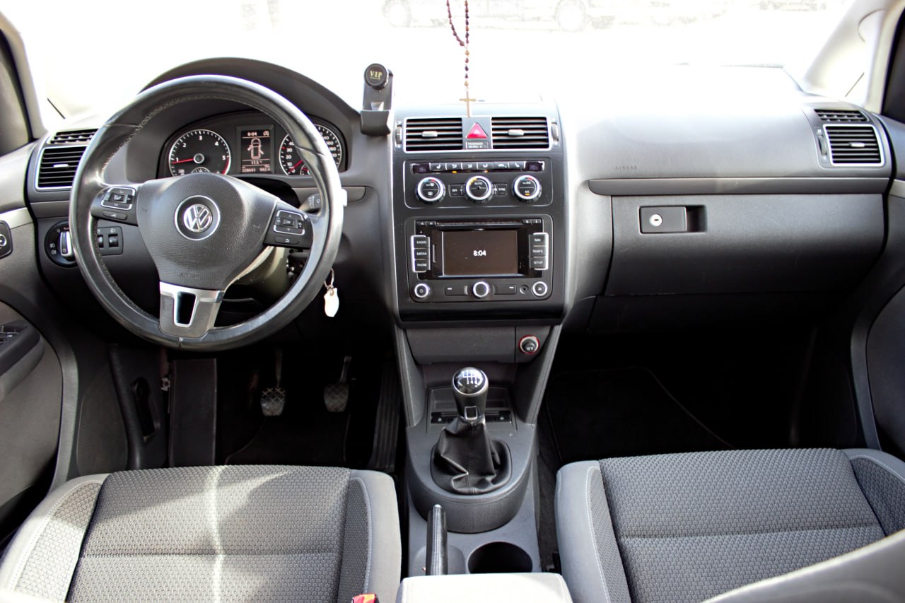 Volkswagen Touran 1.6 TDI — фото на майданчику Delivery Import, фото 6