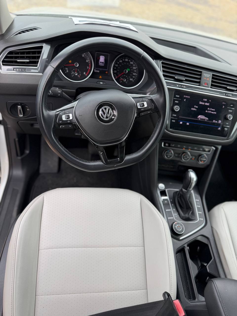 Volkswagen Tiguan 2.0T Se 2018 — фото на майданчику Delivery Import, фото 4