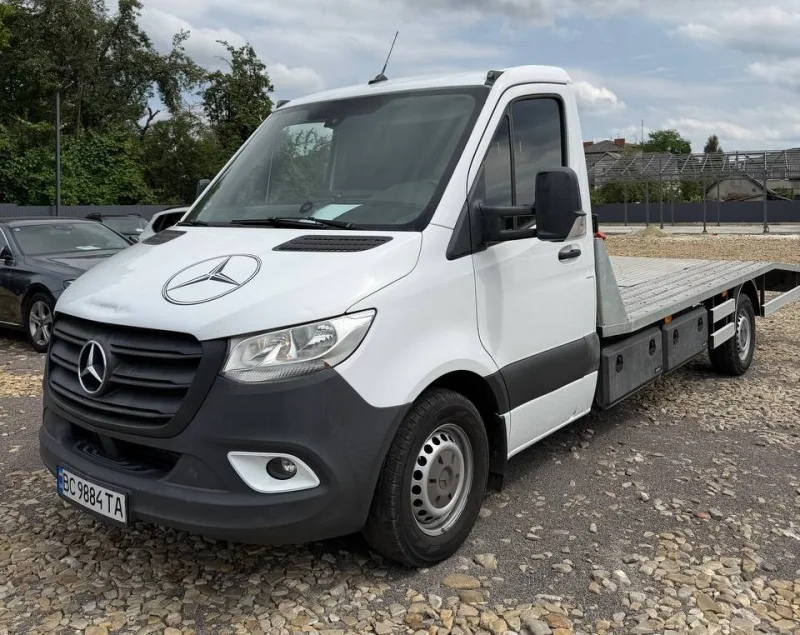 Mercedes-Benz Sprinter W907 319